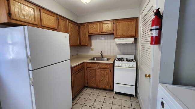 Photo - 192 E Norwich Ave