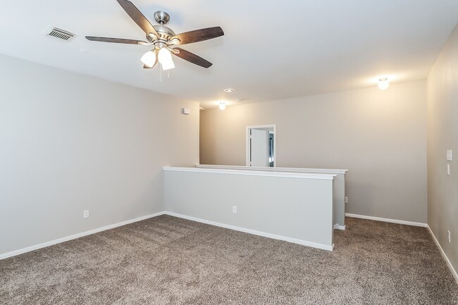 Building Photo - 16318 Autumn Leigh Dr