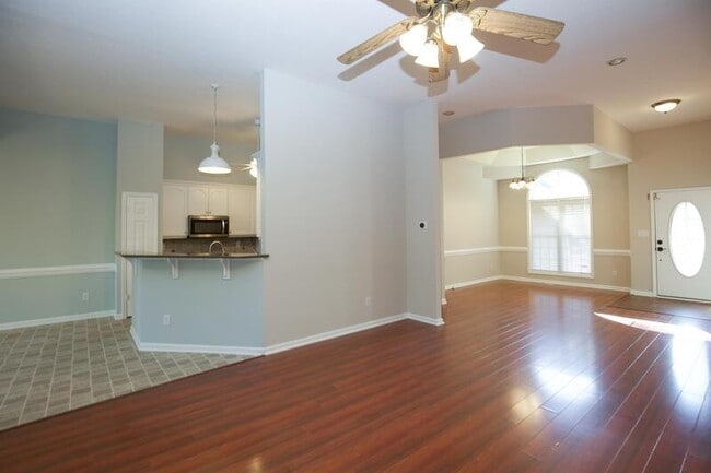 Photo - 26 Tahoe Cir