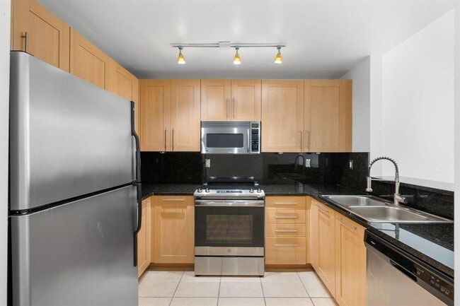 Photo - 511 SE 5 Ave Unidad 615