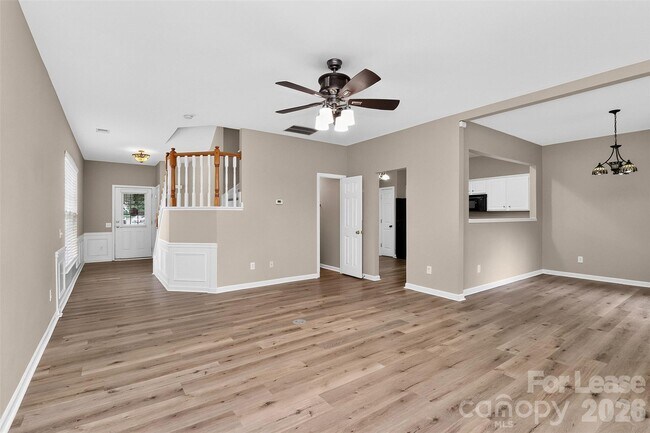 Photo - 12304 Dunford St