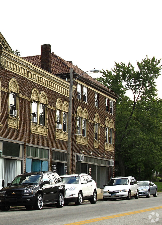 Masonic Towers Apartments