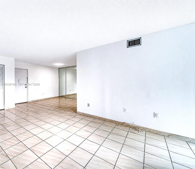 Photo - 9440 W Flagler St Unidad 205