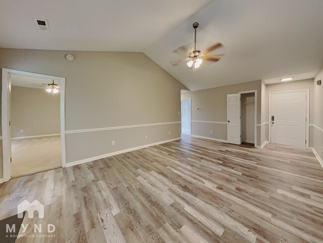 Photo - 2443 Hawk Ridge Dr