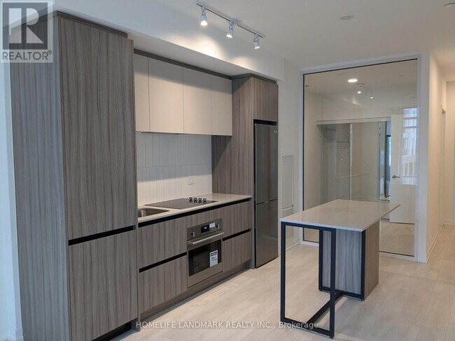 Photo - 8 Beverley Glen Blvd Unité 409