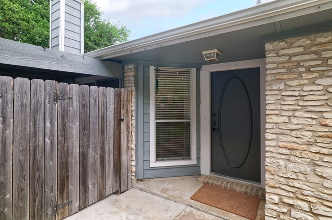 Photo - Freshly Renovated! Great Location! Such a sweet home