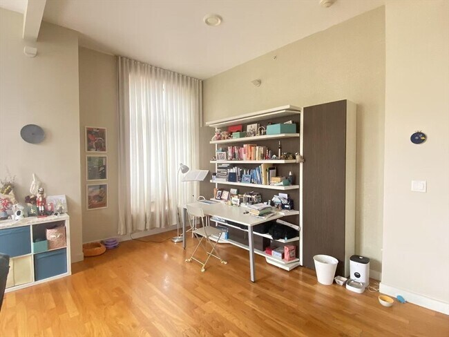 Photo - 2 Rollins St Unidad D604