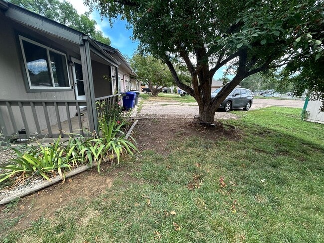 Building Photo - Great Duplex in Loveland