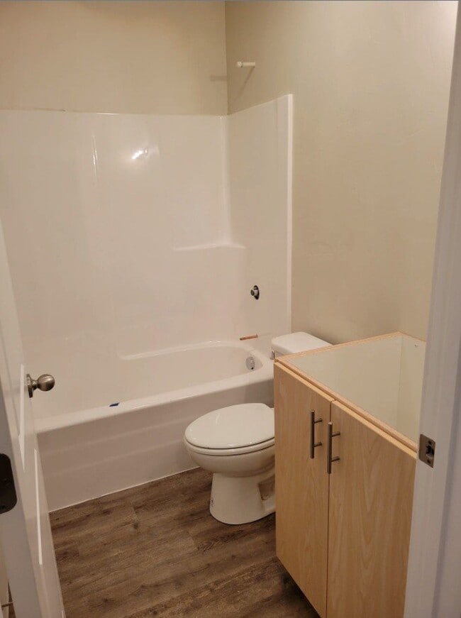 Photo - 1401 Oakley Ave Unit 8