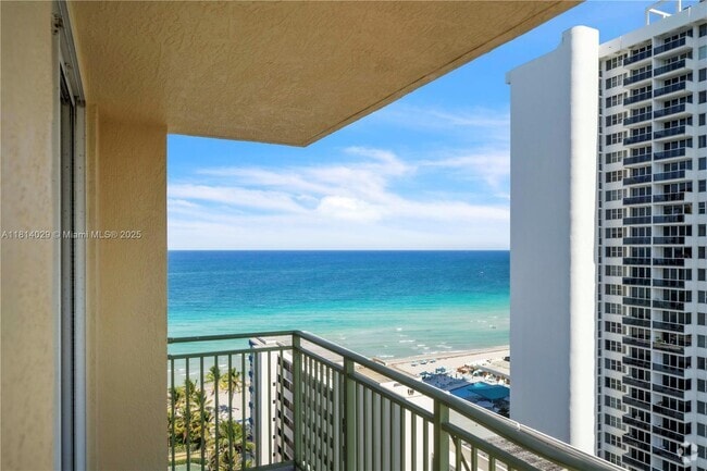Building Photo - 2080 S Ocean Dr Unit 1501 (Avail July 1) Rental