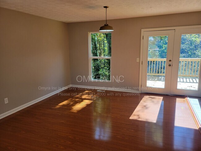 Photo - Charming Split-Level 3 Bedroom House in Ma...