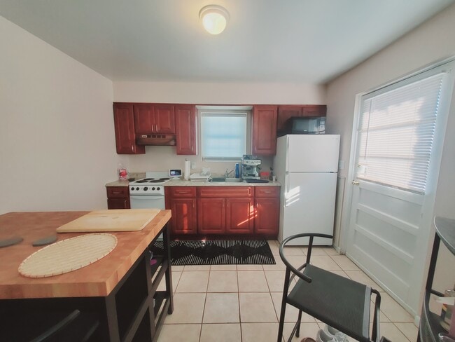 Photo - 71 Josephine Evaristo Ave Unidad 2