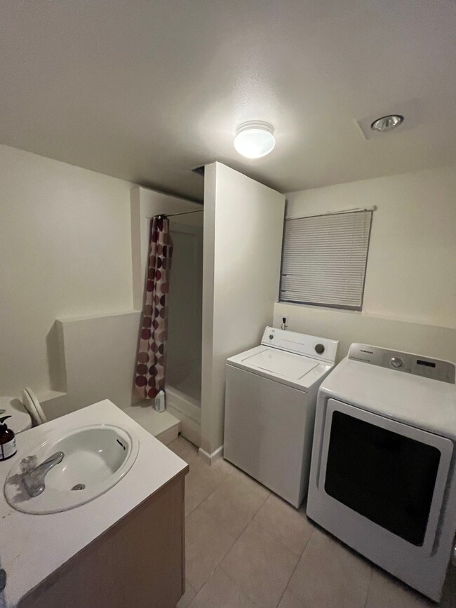 Bathroom 2 - 608 West St Unit B