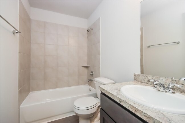 Photo - 2808 Briggs Dr