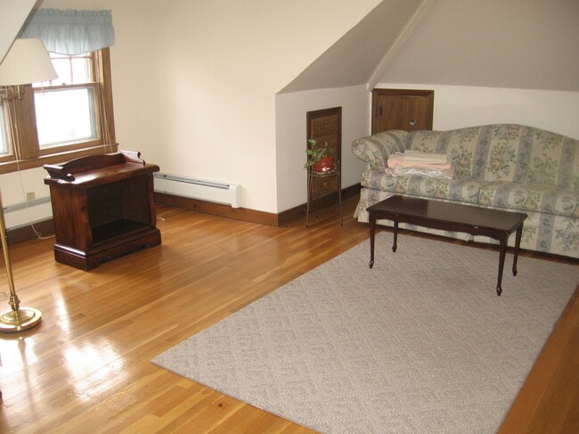 Photo - 217 Kendrick Ave Unit 3rd floor