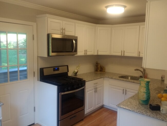 Photo - 8406 49th Ave