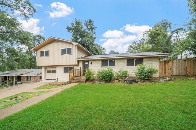 Photo - 1911 Ave O