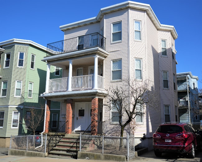 Building Photo - 15 New Hampshire Ave