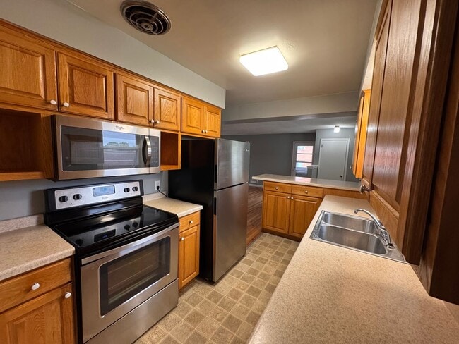 Building Photo - 5000 Vincent Ave S Unit 2909 W 50th St