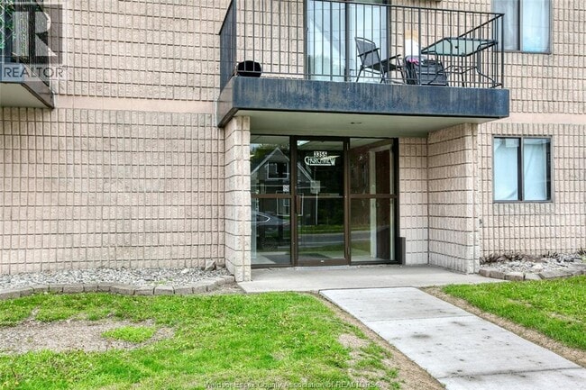 Photo - 3355 Sandwich St. Unit 102