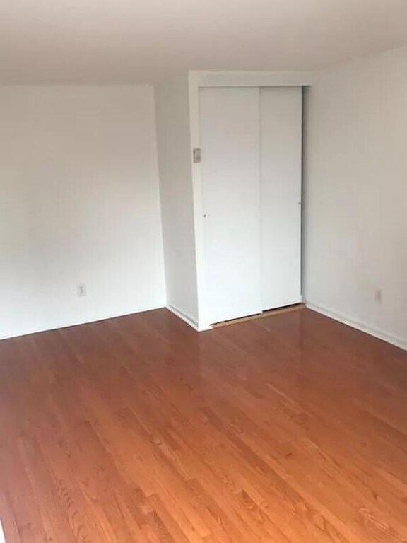 234 E 23rd St Unidad 7B