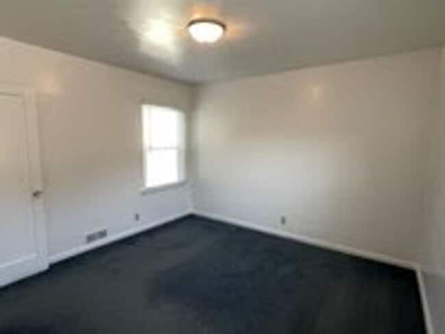 Photo - Carlson Duplex Unit 380 N 200 E