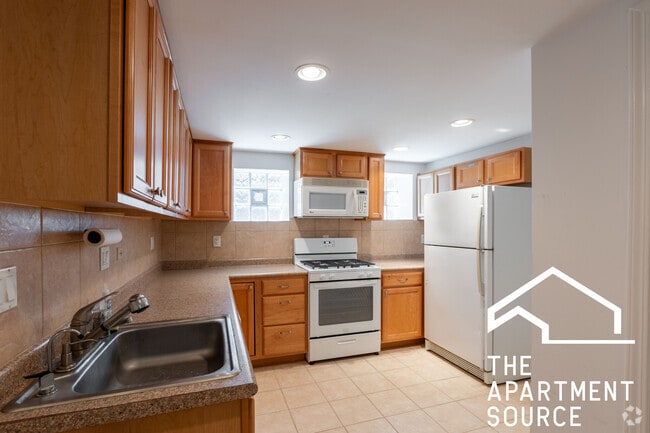 Building Photo - 1819 W Cortland St Unit CH1 Rental