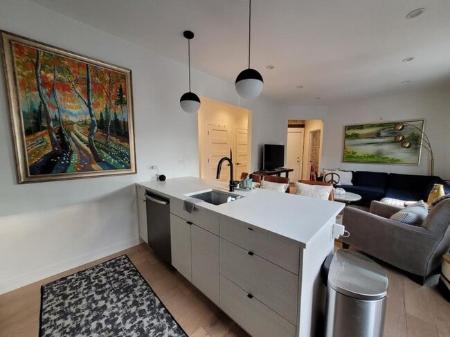 Photo - 2 bedroom in Chicago IL 60640 Unit 2W