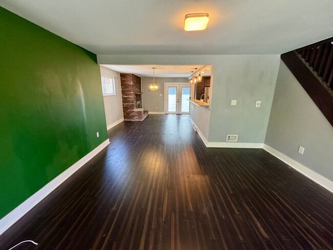 Photo - Open Concept 3 Bed 1.5 Bath in Swissville!