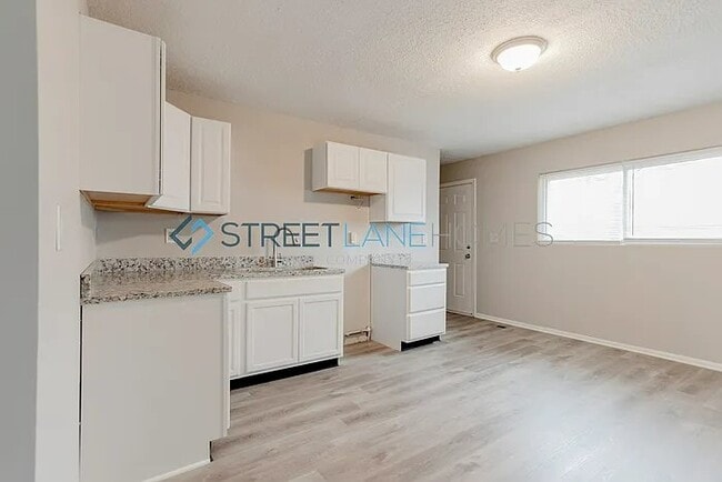 Photo - 3704 Erin Dr