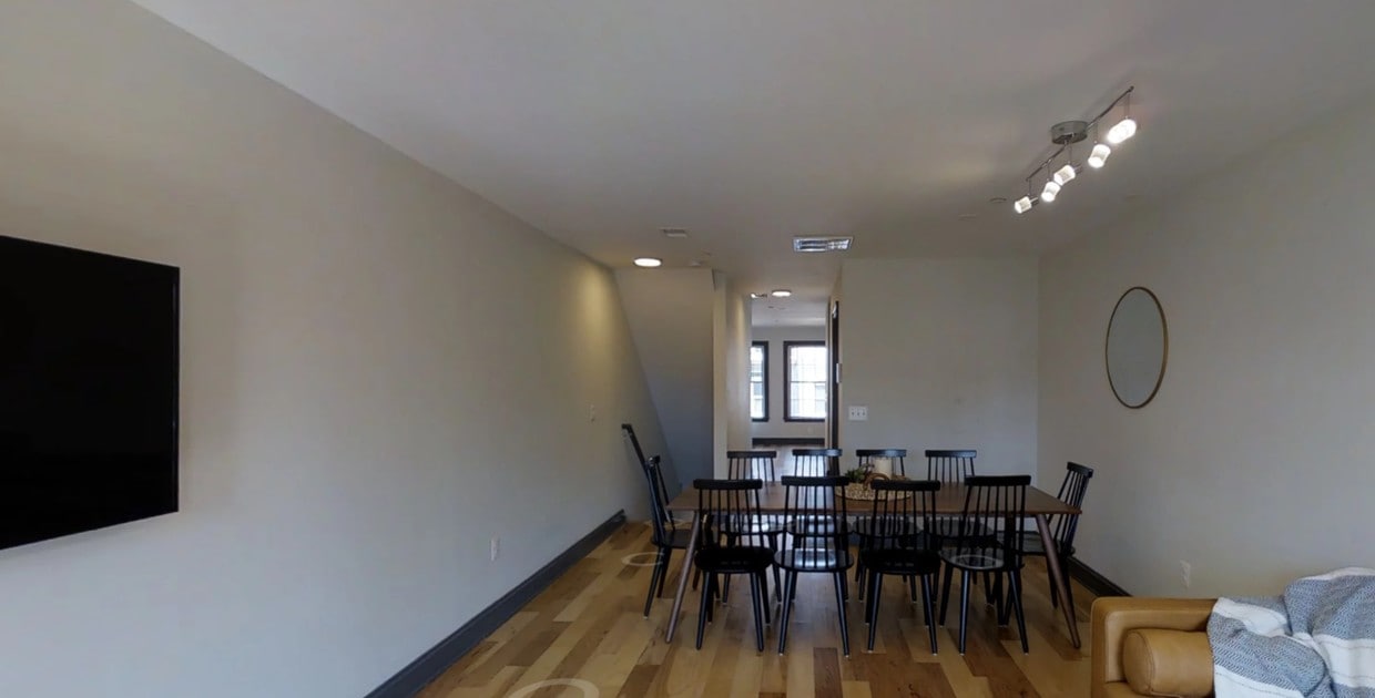 Photo - Richardson (Furnished Rooms) Apartments