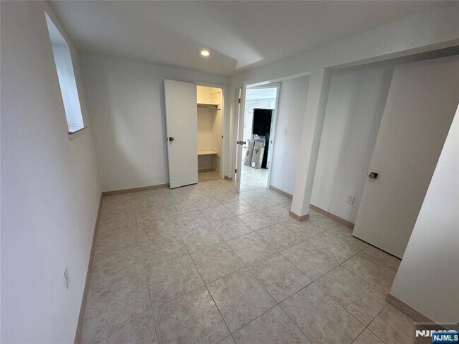 219 Cliff St Unit G