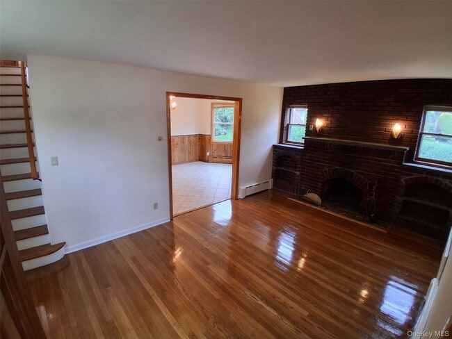 Photo - 16 Richardson Pl