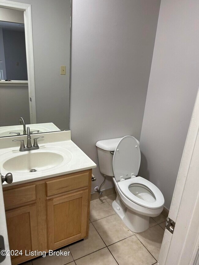 Photo - 209 La Fontenay Ct Unit 209