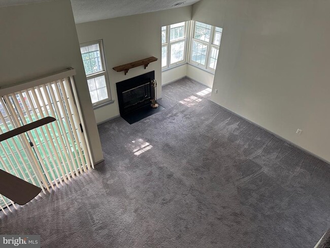 Photo - 128 Andover Pl