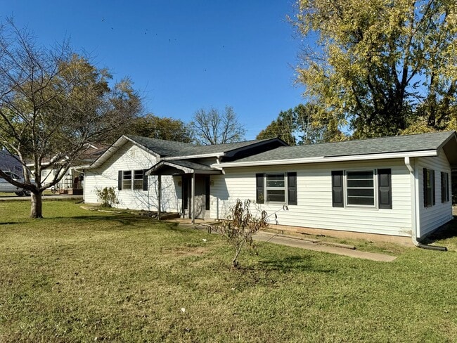 Maryville 37804 - 3 bedroom 2 bath - call ... - Maryville 37804 - 3 bedroom 2 bath - call ... House
