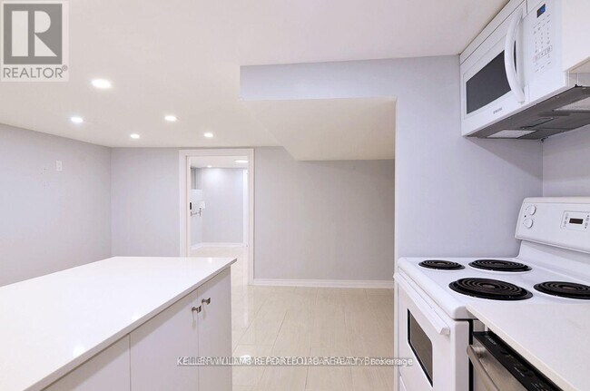 Photo - 431 Kingston Rd