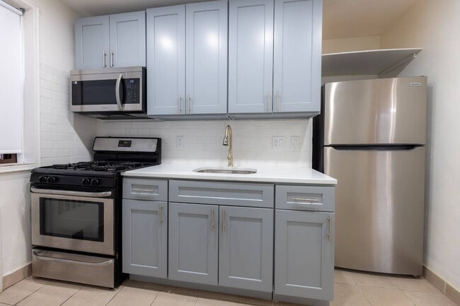 Photo - 131-11 Kew Gardens Rd Unit 4E