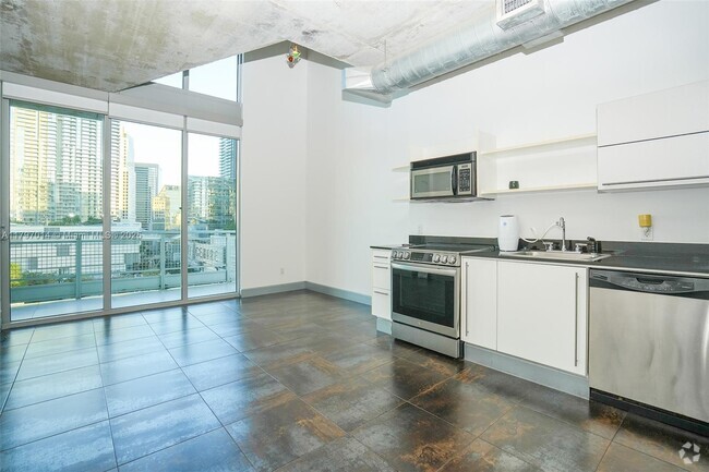 Building Photo - 690 SW 1st Ct Unit 1524 Rental