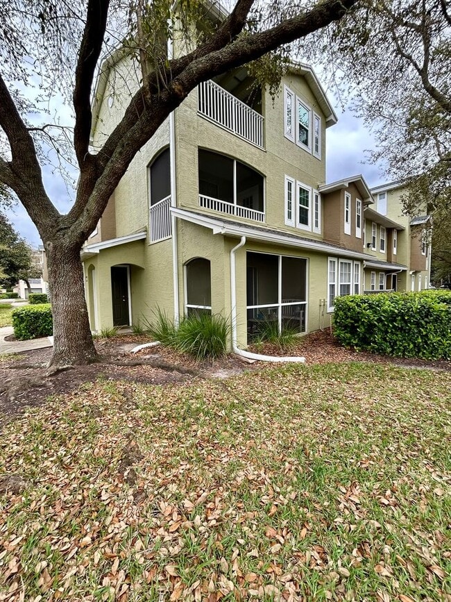 Building Photo - 10075 Gate Pkwy N Unit 210
