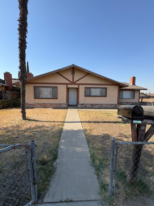 Building Photo - 1055 Unit 2113