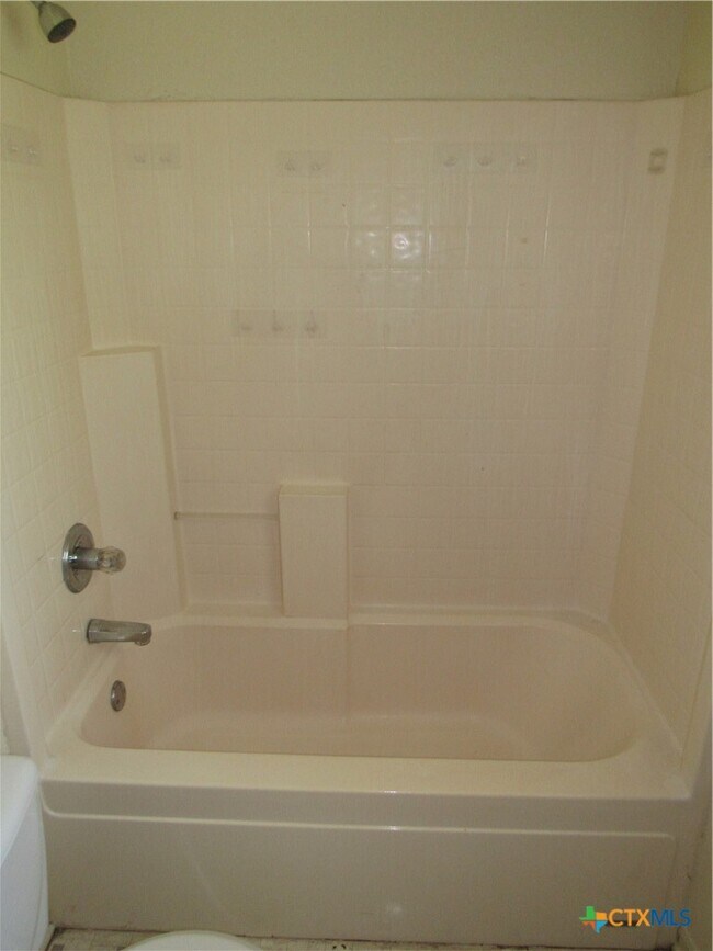 Photo - 3807 Hitchrock Dr