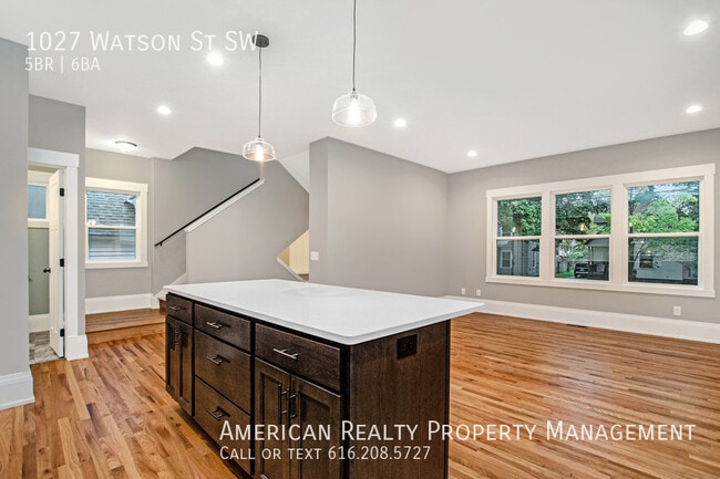 Photo - 1027 Watson St SW