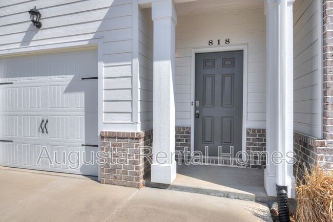 Photo - 818 Quaint Parish Cir