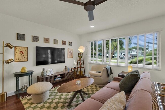 Photo - 2611 NE 20th St