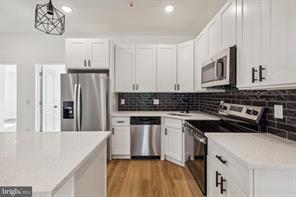 Photo - 2306 N Fairhill St Unidad 5