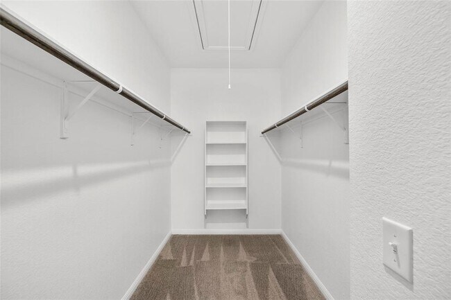 Photo - Baythorne Dr