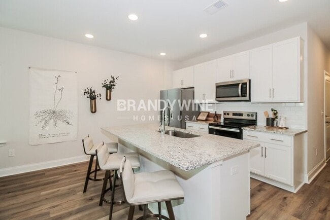 1104 Wildflower Dr