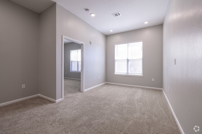 1BR, 1BA - 734SF - Living Room/Dining Room - Pines at Frazier