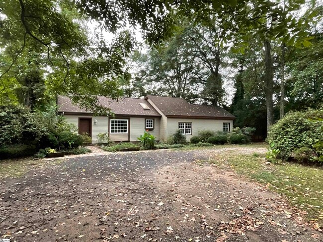 Photo - 42 Clarendon Ave